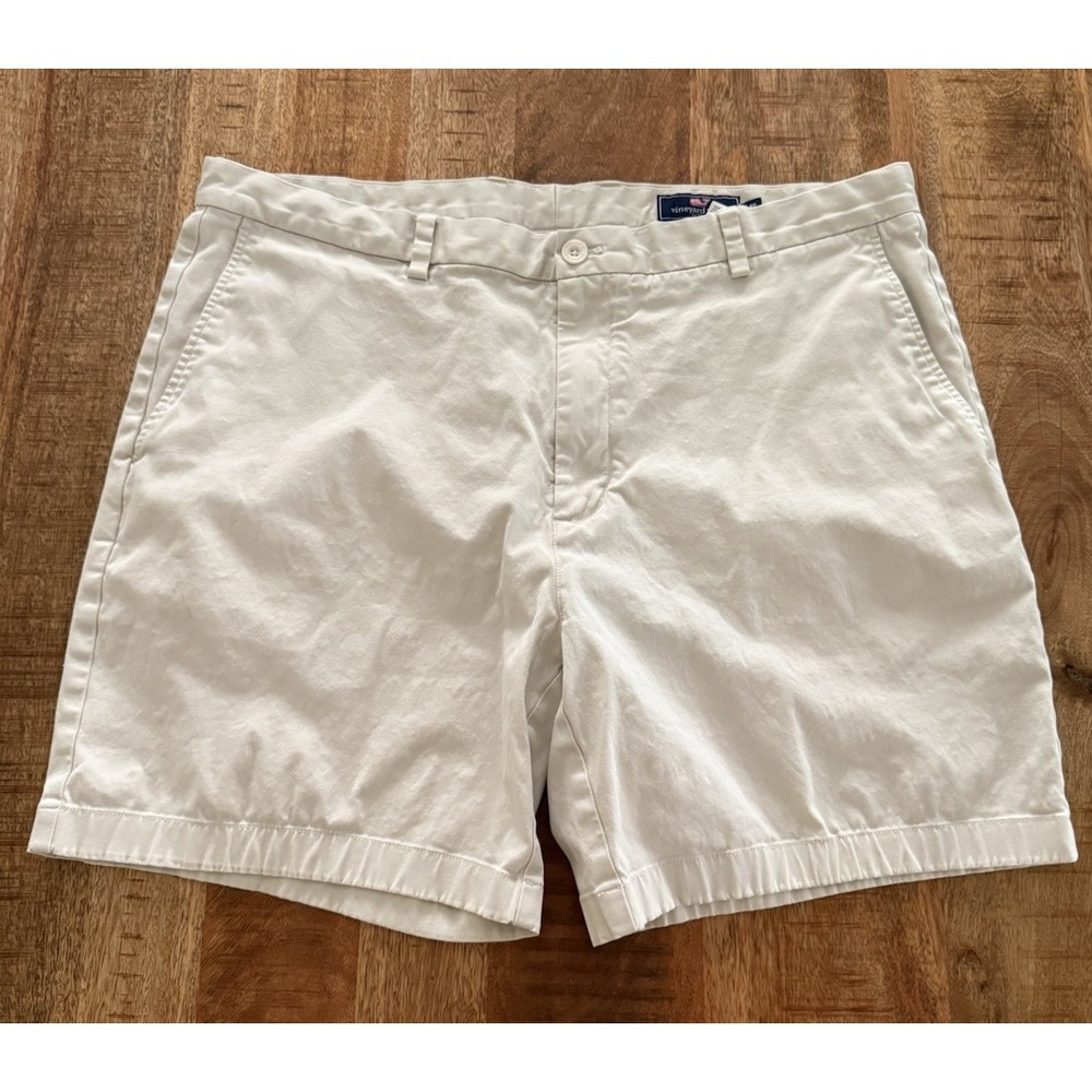 Vineyard Vines Breaker Shorts Men's 40 Cream Khaki Stretch Chino 6" Inseam Flaw